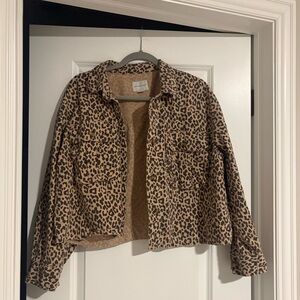 American Eagle cheetah print jacket cropped size XL